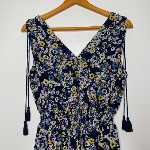 Cupcakes & Cashmere women's blue floral Meadow wrap style tassel romper Small - Picture 8 of 15